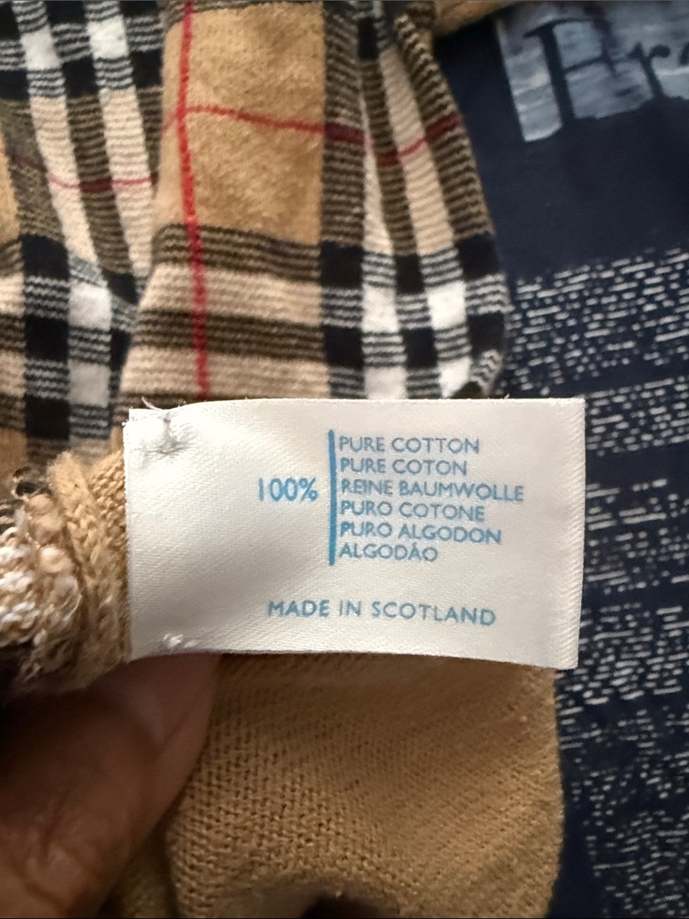Vintage Burberry Sweater - Picture 4 of 5